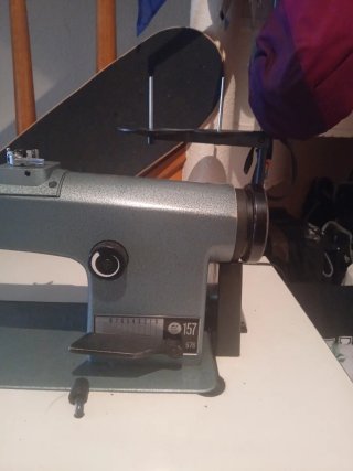 Máquina de coser industrial Alfa 157