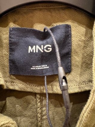 Chaqueta MNG verde militar