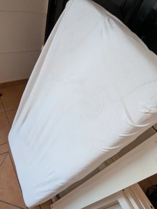 Cuna Ikea madera blanca con colchón