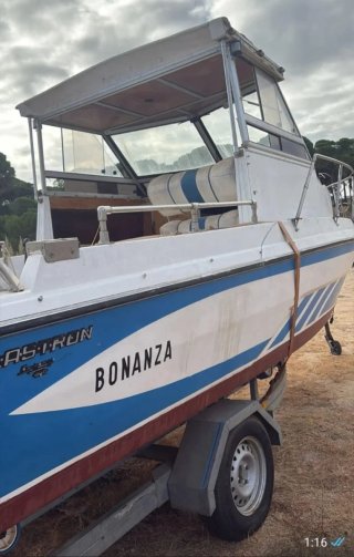 Barco Glastron 6.30 130 HP Honda 2006