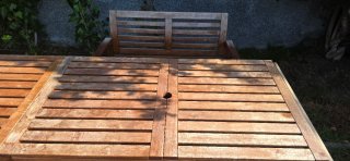 Precioso conjunto mesa y asientos terraza