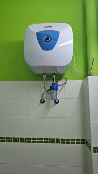 Termo eléctrico Becal,  poco uso y garantía