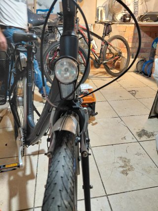​BicicletaUrbana Premium STEVENS Courier Alfine/