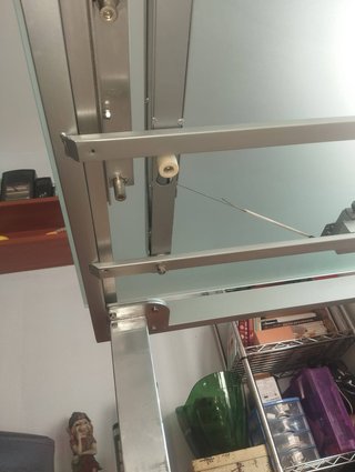 Mesa extensible cristal templado y metal