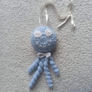 Pulpo bebé crochet azul