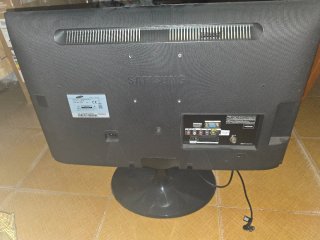 Monitor TV Samsung 27 pollici