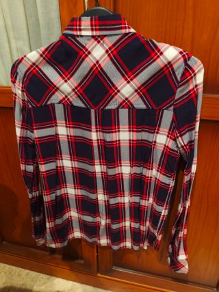 Camisa Bershka cuadros azul, rojo Talla S