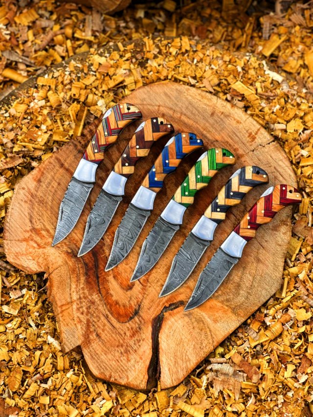 Cuchillo Damasco Artesanal Mango Madera 1 por 30€