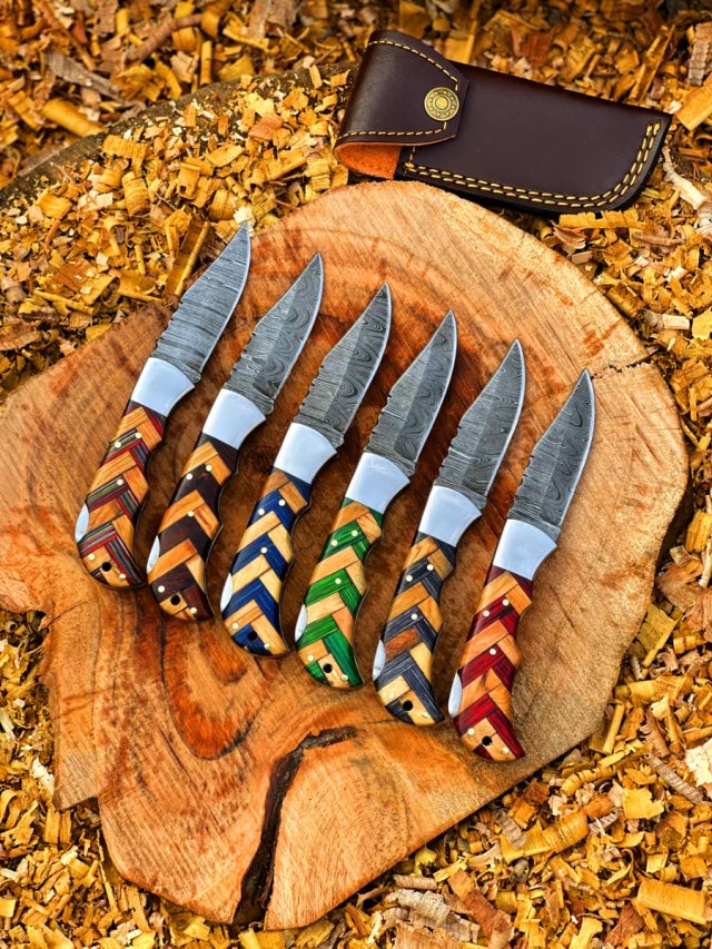 Cuchillo Damasco Artesanal Mango Madera 1 por 30€