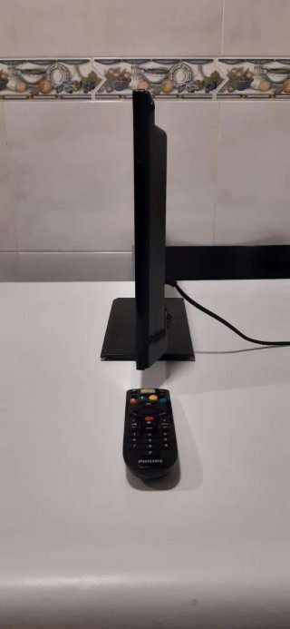 Televisor Philips 19HFL2807D/10