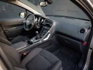 Peugeot 3008 2014