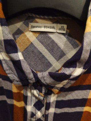 Camisa Bershka cuadros azul y naranja