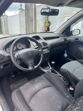 Peugeot 206 2003