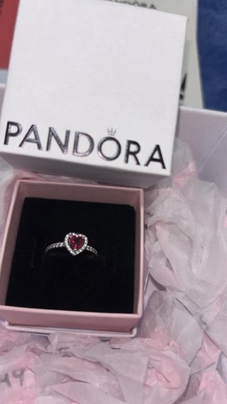Anillo Pandora Corazón Rojo y Plateado