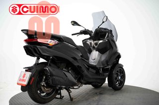 PIAGGIO MP3 400