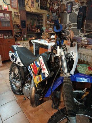 Yamaha DT 125 RE Enduro Moto