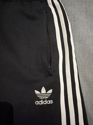 Pantalón corto Adidas Originals Negro