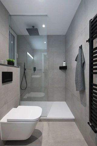 Reforma de baño: piedra y pizarra
