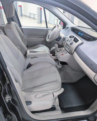Renault Grand Scenic 1.6 110cv - Etiqueta C - ITV