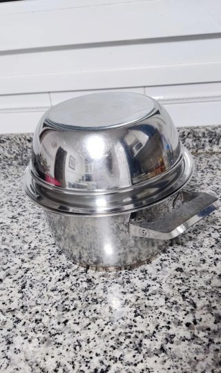 Bol AMC con tapa - 24 cm