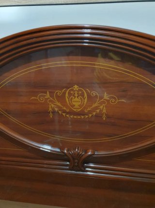 Cama Clásica Madera y Tela