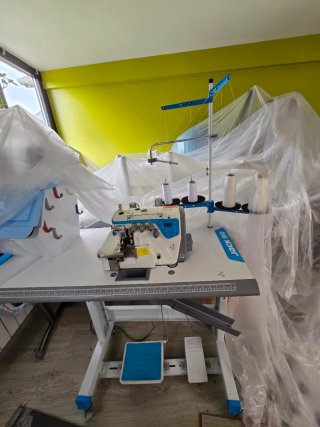 Máquina Overlock Industrial JACK C3