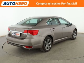 Toyota Avensis 2.0 D-4D Advance