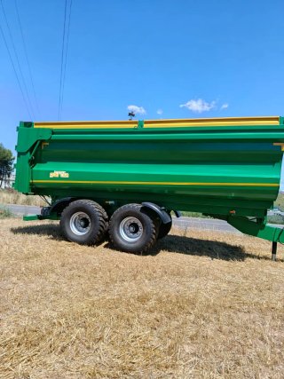 ALQUILER Remolques agrícolas