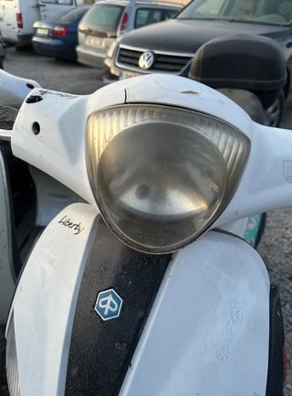 Piloto tras izq piaggio (vespa) 1740948 liberty