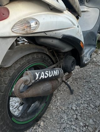 Piloto tras izq piaggio (vespa) 1740948 liberty