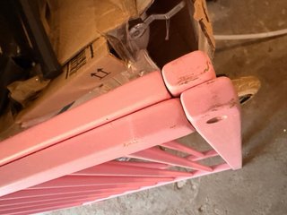 Cuna IKEA madera rosa