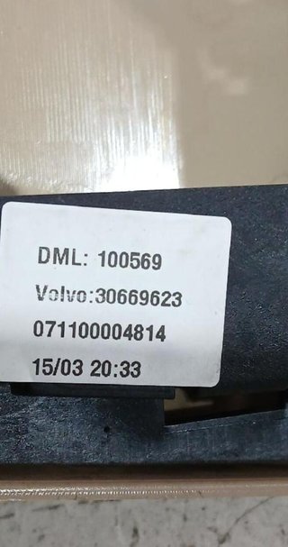 Luz 100569 volvo xc70 i cross country (295) 190878