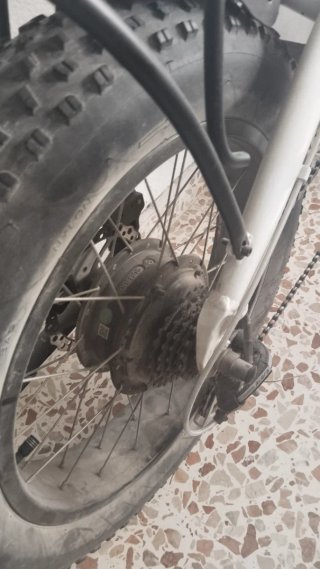Bicicleta eléctrica plegabl