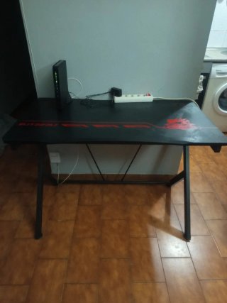 Mesa Gaming Blitzwolf Negra