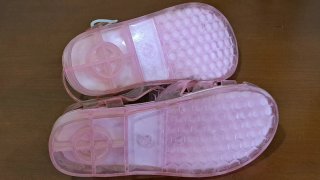Sandálias de borracha rosa para menina n°29