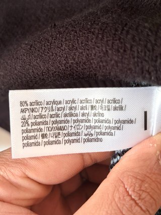 Jersey Bershka Negro y Azul