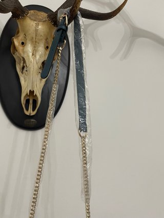 Bolso azul con estrella y flecos