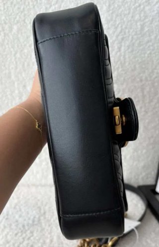 Bolso Gucci Marmont 26 Negro Cadena Dorada