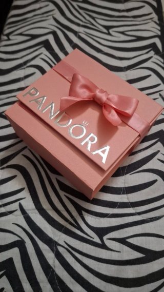 Caja Pandora Rosa con Lazo