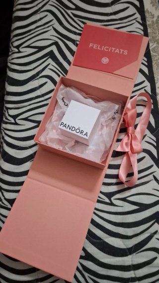 Caja Pandora Rosa con Lazo