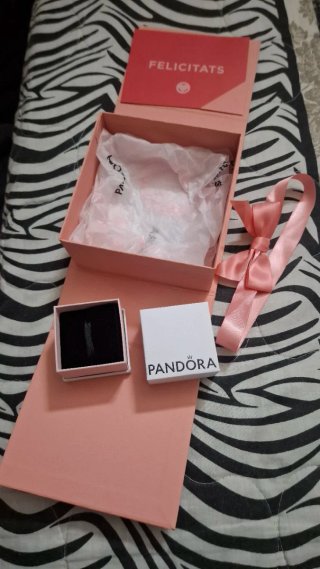 Caja Pandora Rosa con Lazo