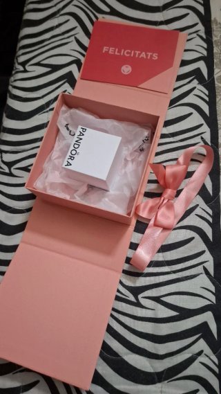 Caja Pandora Rosa con Lazo