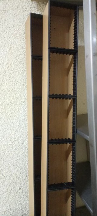 2 Estanterías para CDs Madera y Plástico