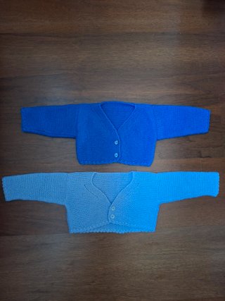 Lote 2 vestidos/chaquetas mellizas/gemelas 6 meses