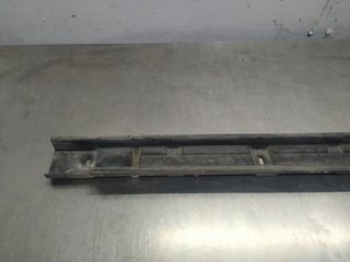 FALDON LATERAL MERCEDES-BENZ CLASE ML (BM 164) 62