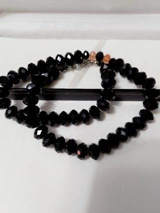 Collana perle vetro sfaccettate