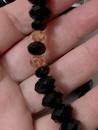 Collana perle vetro sfaccettate