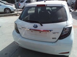 Toyota 5056985 centralita motor 896610dc00 yaris