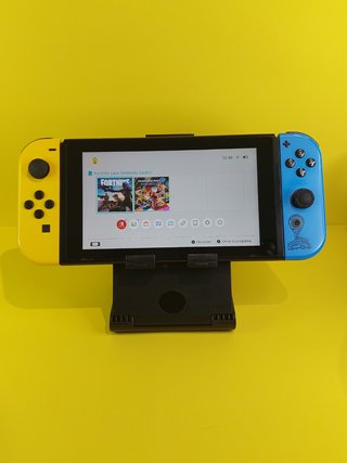 Nintendo Switch Fortnite Edition completa con caja