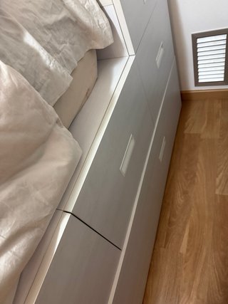 Habitación juvenil blanca